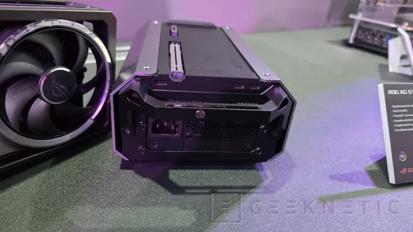 Geeknetic ¿Una RTX 5090 de sobremesa para un portátil? Con la ASUS ROG XG Station 3 ya es posible 3