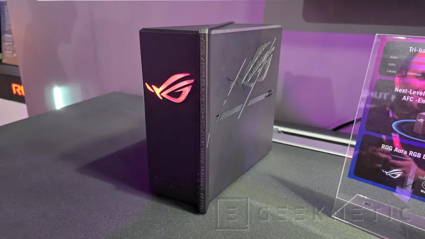 Geeknetic 18 GB/s a través de Wi-Fi 7 y diseño de PC en el nuevo router ASUS ROG STRIX GS-BE18000 1