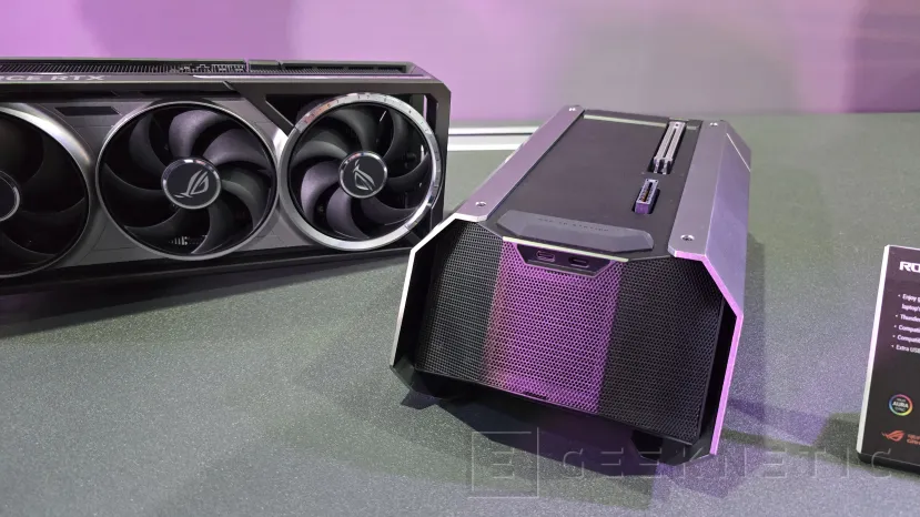 Geeknetic ASUS nos enseña sus nuevas GPU Externas: ROG XG Station 3 y XG Mobile 3
