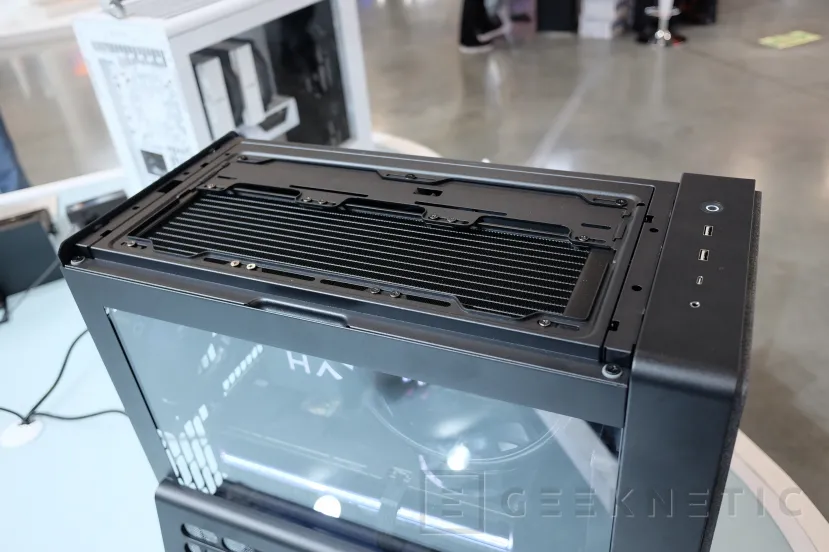 Geeknetic HAVN ha mostrado su nueva caja BF360 que admite hasta 4 ventiladores de 180 mm 2