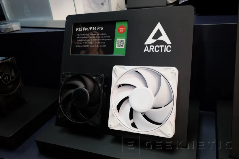 Geeknetic Nuevas cajas ARCTIC Xtender con visión panorámica y opción para gráfica en vertical 3