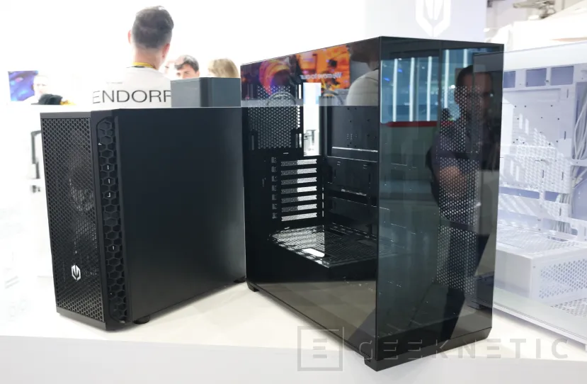 Geeknetic ENDORFY trae al Computex sus nuevas cajas para PC, incluyendo dos modelos panorámicos 1