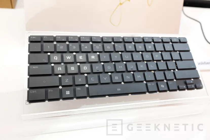 Geeknetic El GIGABYTE AERO X16 es el nuevo Copilot+ PC con procesador AMD Ryzen AI 300 y gráficas NVIDIA RTX 50 Series 3