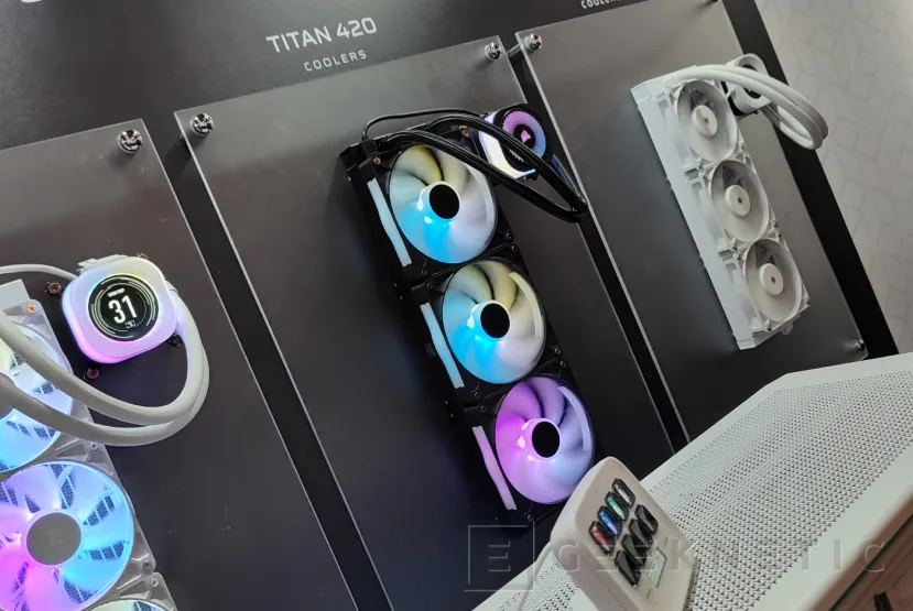 Geeknetic Nueva refrigeración líquida Aio de 420mm Corsair Titan 420 3