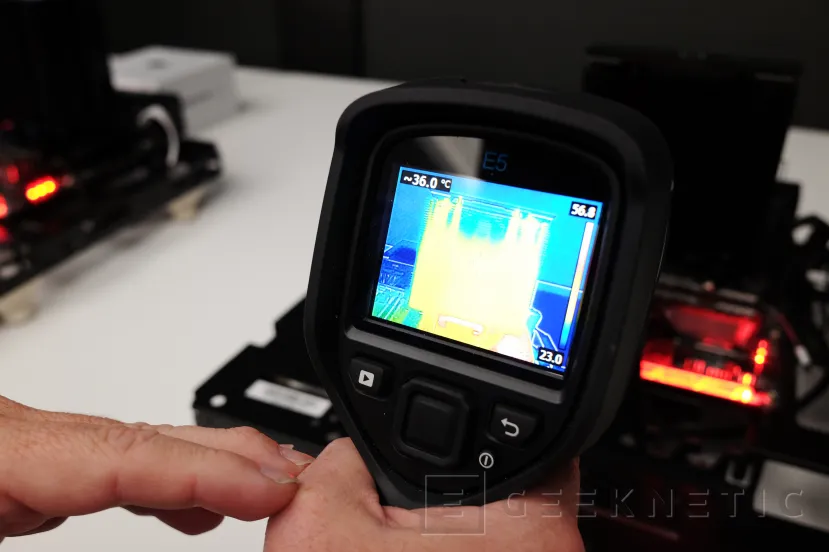 Geeknetic Así funciona la tecnología de heatpipes verticales 3DHP de Cooler Master para mejorar la refrigeración de sus disipadores 4