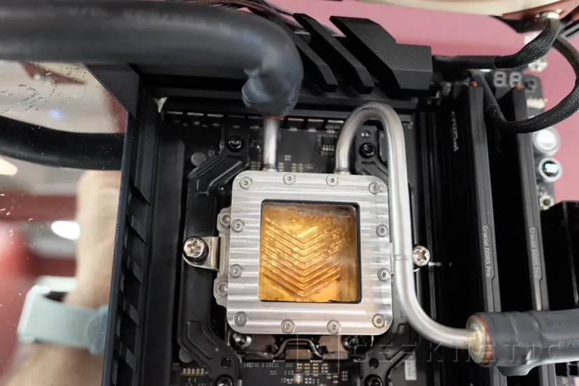 Geeknetic Noctua nos enseña sus avances en su sistema de refrigeración líquida sin bomba de &quot;efecto Termosifón&quot; 3