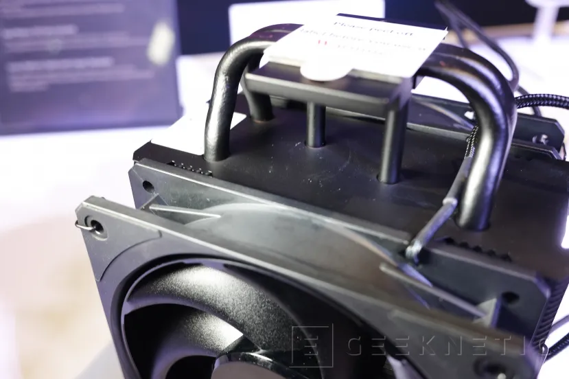 Geeknetic Así funciona la tecnología de heatpipes verticales 3DHP de Cooler Master para mejorar la refrigeración de sus disipadores 2