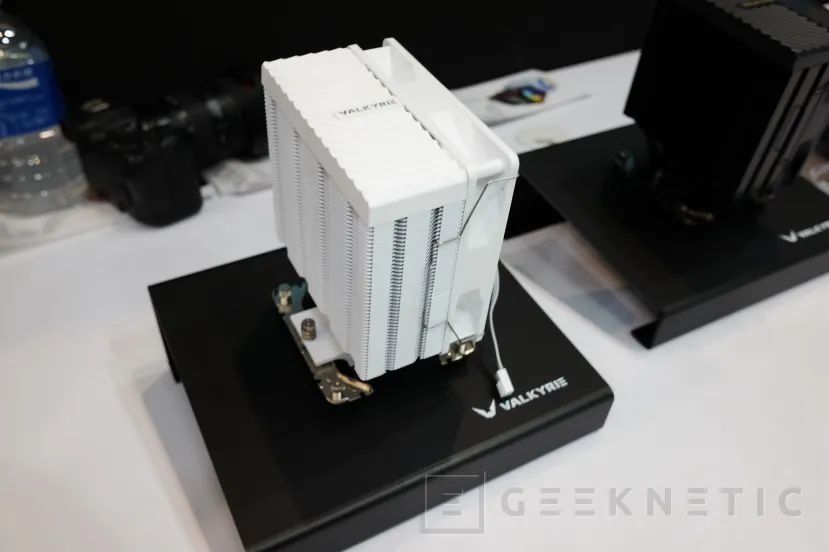Geeknetic Valkyre nos enseña sus nuevas soluciones de refrigeración líquida y por aire 3