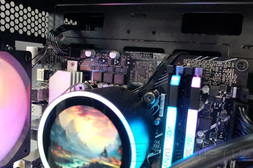 Geeknetic Cryorig en COMPUTEX, disipador de doble torre con LCD, RL AiO con pantalla LCD y ventiladores de alto rendimiento y otras novedades 9