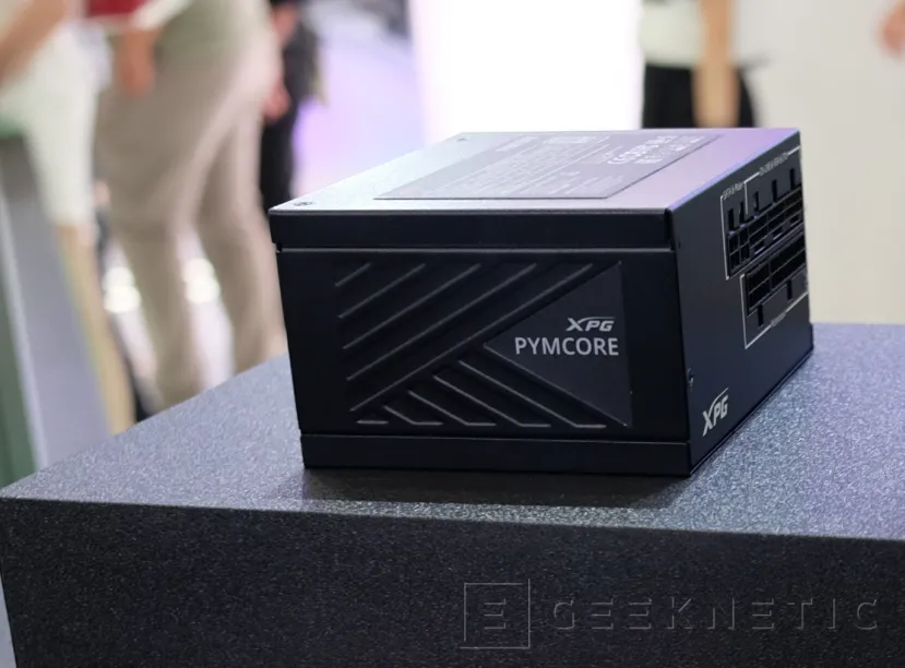 Geeknetic Todas las Novedades de ADATA XPG en el Computex: SSD de alto rendimiento con RL, modelos externos con TB 5, cajas y fuentes SFF, y mucho más 18