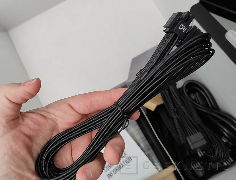 Geeknetic Corsair HX1200i Series 4 Review 11