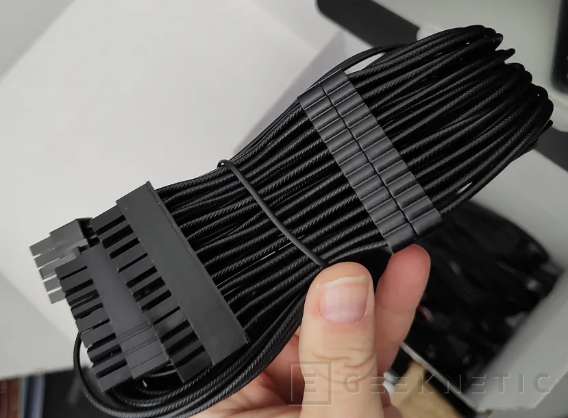 Geeknetic Corsair HX1200i Series 4 Review 14