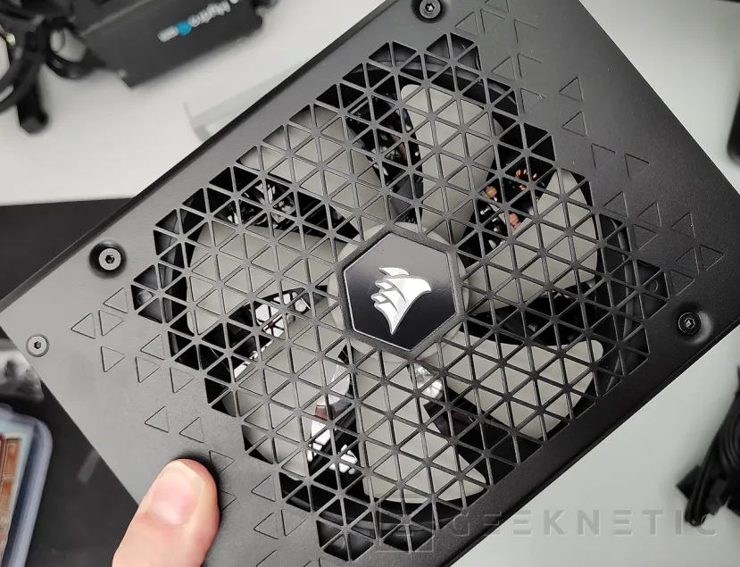 Geeknetic Corsair HX1200i Series 4 Review 8