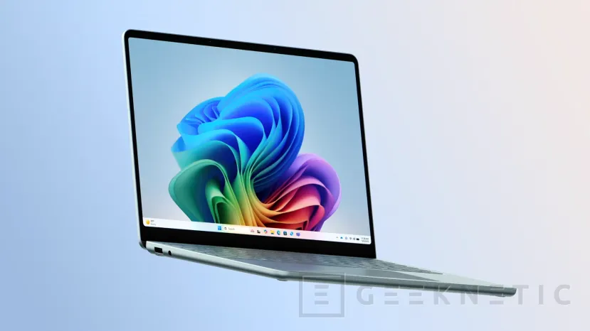 Geeknetic Microsoft presenta las nuevas Surface Laptop 13 y Surface Pro 12 2 en 1 con procesadores Snapdragon X Plus 1