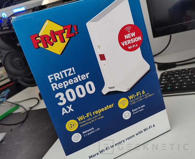 Geeknetic AVM FRITZ!Repeater 3000 AX Review 1