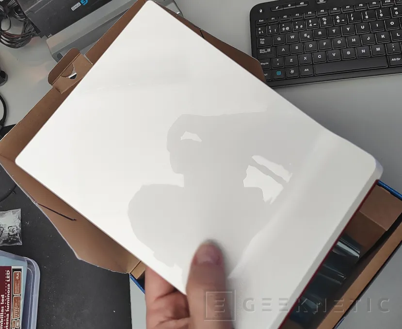 Geeknetic AVM FRITZ!Repeater 3000 AX Review 2