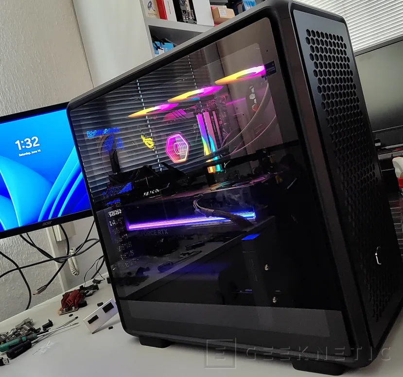 Geeknetic Cooler Master MasterFrame 600 Review 19