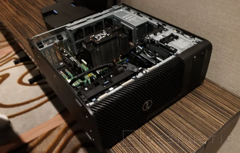 Geeknetic Dell, HP, Lenovo y SuperMicro nos muestran sus nuevas estaciones de trabajo con procesadores AMD Ryzen Threadripper PRO 9000 WX 2