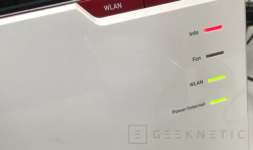 Geeknetic AVM FRITZ!Box 5690 Pro Review 10