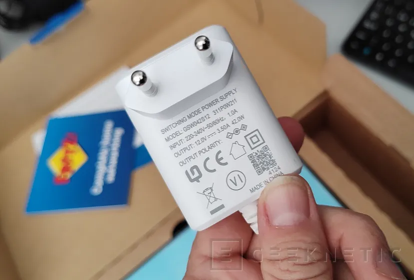 Geeknetic AVM FRITZ!Box 5690 Pro Review 9