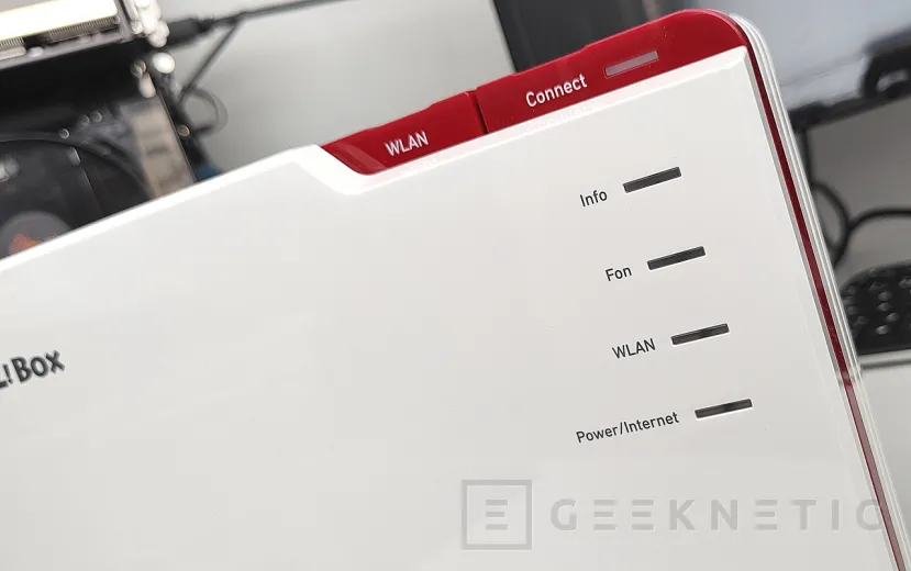 Geeknetic AVM FRITZ!Box 5690 Pro Review 8