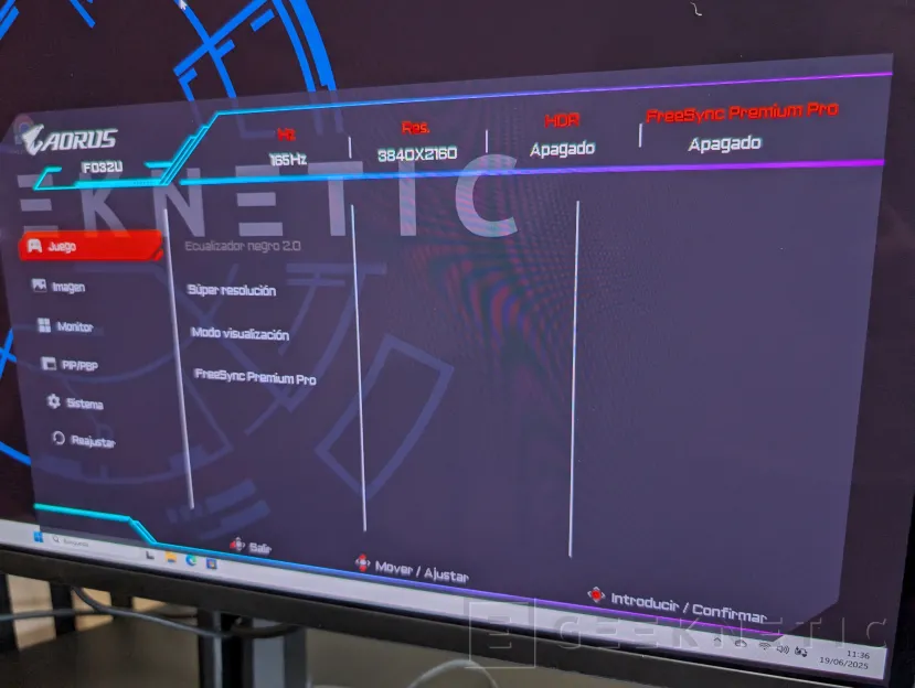 Geeknetic AORUS FO32U Review 14