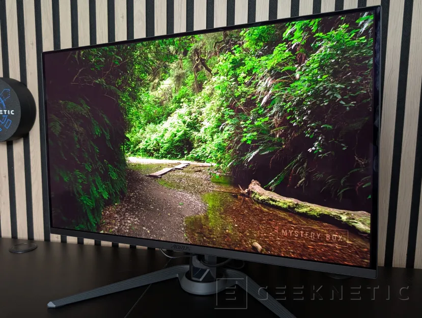 Geeknetic AORUS FO32U Review 7