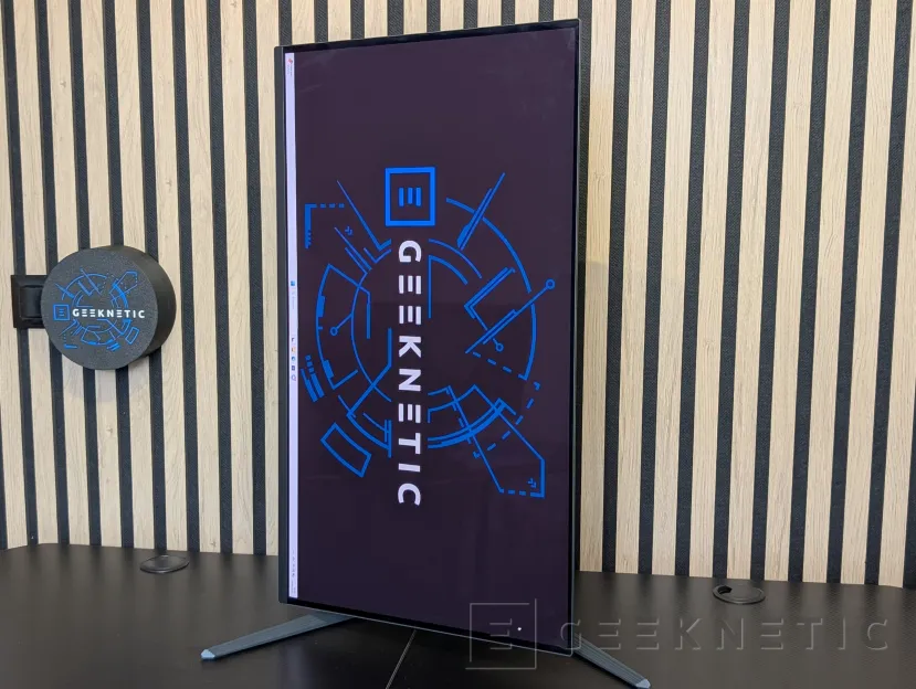 Geeknetic AORUS FO32U Review 6