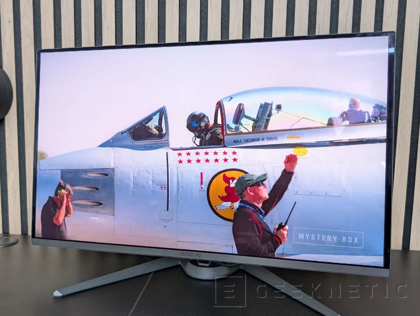 Geeknetic AORUS FO32U Review 8