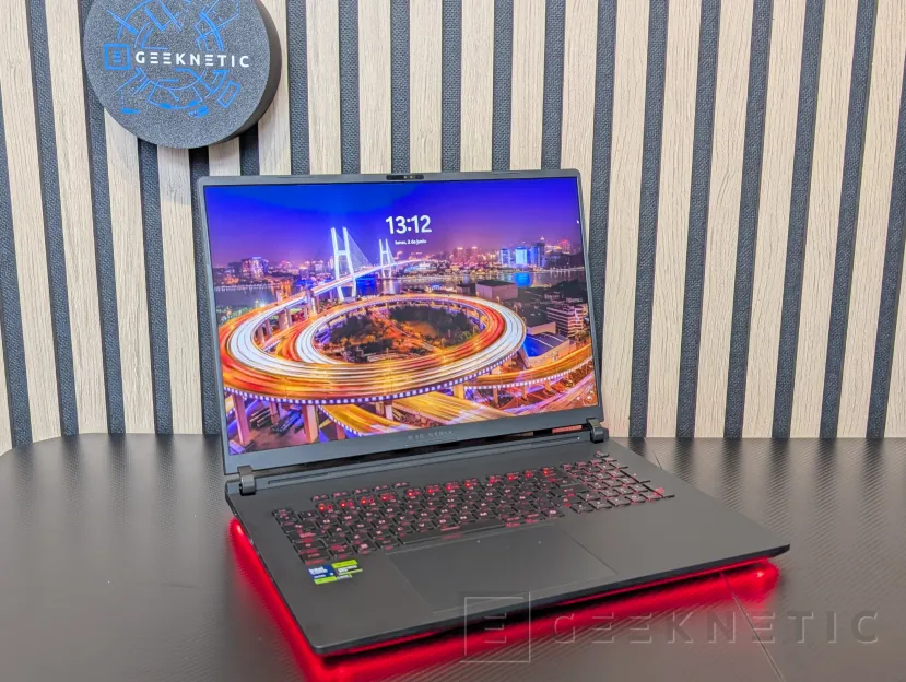 Geeknetic ASUS ROG STRIX SCAR 18 (2025) G835 Review 54