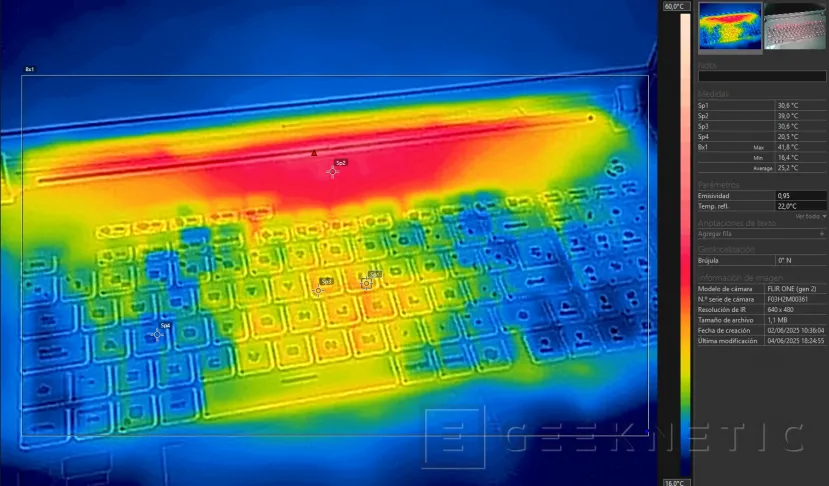 Geeknetic ASUS ROG STRIX SCAR 18 (2025) G835 Review 52