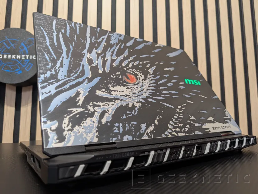 Geeknetic MSI Titan 18 HX Dragon Edition Review con RTX 5080 1
