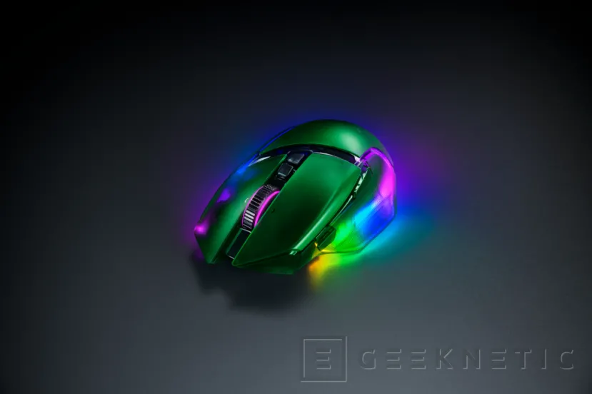 Geeknetic La nueva gama Razer Phantom añade carcasas translúcidas y efectos de iluminación RGB a los accesorios gaming 2