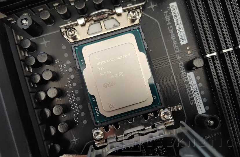 Geeknetic Intel Core Ultra 5 235 Review 9