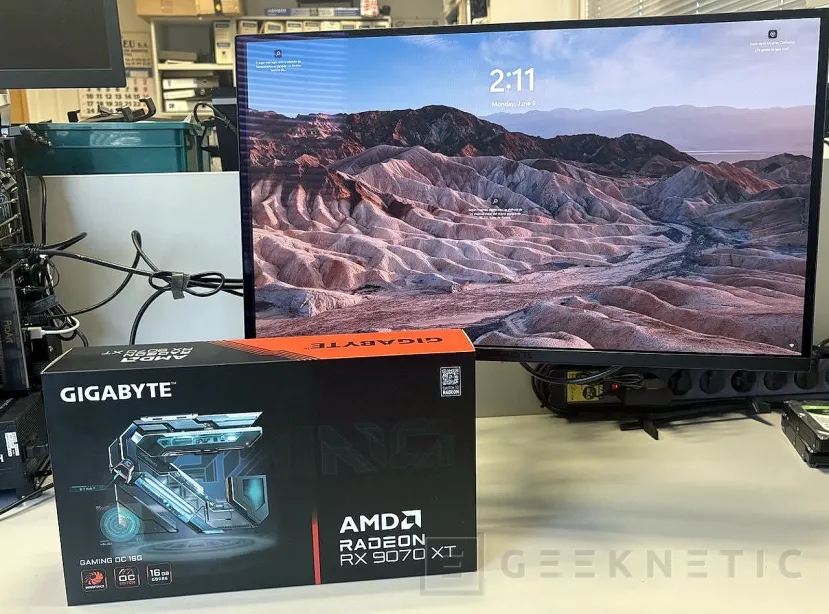 Geeknetic Juega de escándalo combinando una Radeon RX 9070 XT y monitor OLED de Gigabyte 23