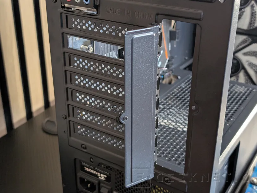Geeknetic XPG VALOR AIR PLUS Review 14