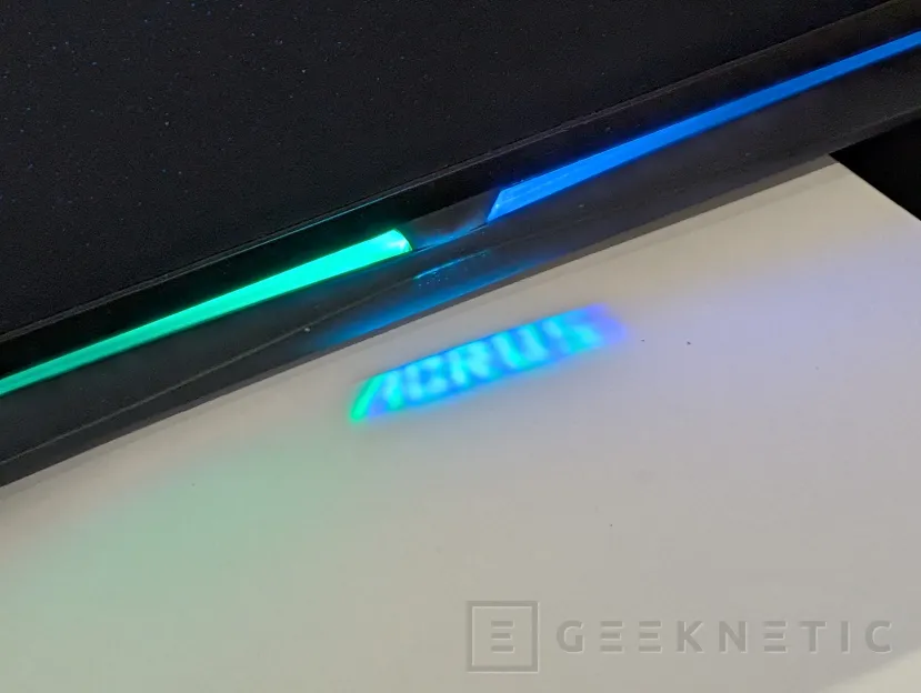 Geeknetic AORUS MASTER 16 AM6H BYH Review 7