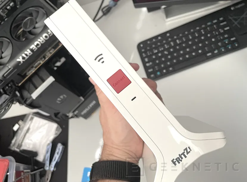 Geeknetic AVM FRITZ!Mesh Set 4200 Review 4