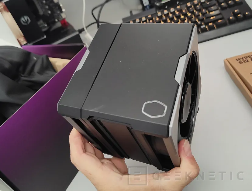 Geeknetic Cooler Master Hyper 612 APEX Review 6