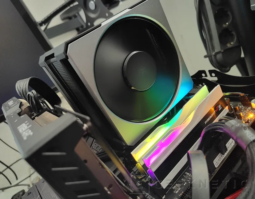 Geeknetic Cooler Master Hyper 612 APEX Review 26