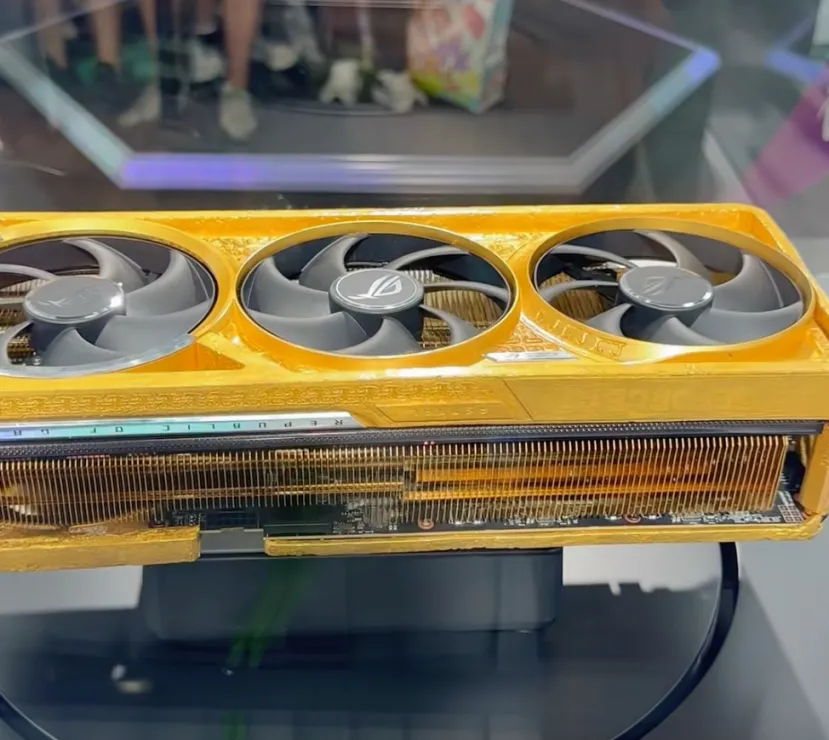Geeknetic ASUS ha mostrado una NVIDIA RTX 5090 ROG ASTRAL construida con 5 kilos de oro 2