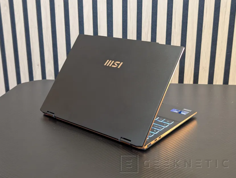 Geeknetic MSI Summit 13 AI+ Evo A2VMTG Review 2
