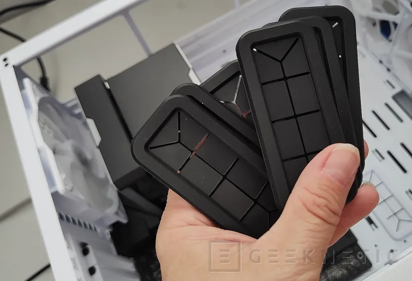 Geeknetic ENDORFY ARX 700 White ARGB Review 25