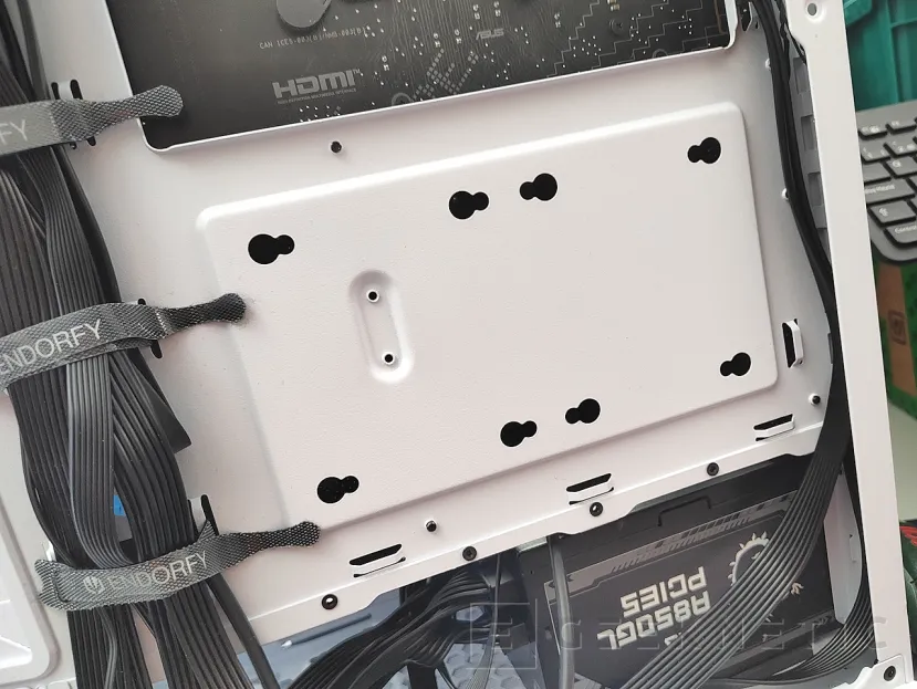 Geeknetic ENDORFY ARX 700 White ARGB Review 8