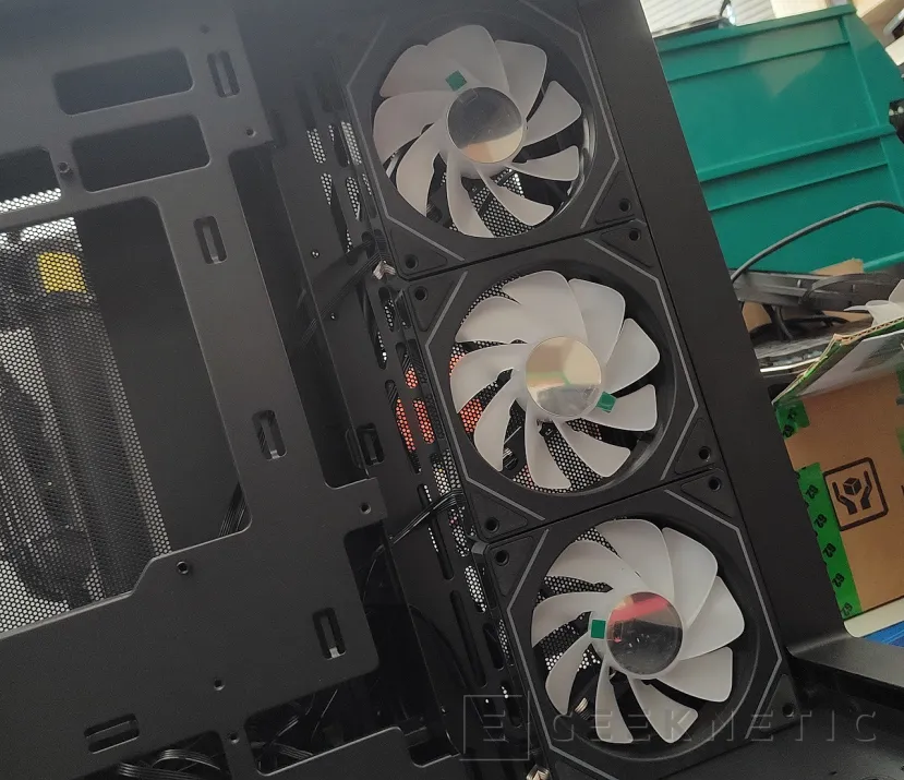 Geeknetic FSP M580 Black ARGB Review 14