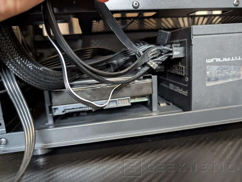 Geeknetic XPG VALOR AIR PLUS Review 19