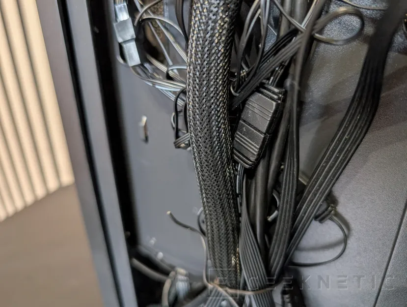Geeknetic XPG VALOR AIR PLUS Review 21