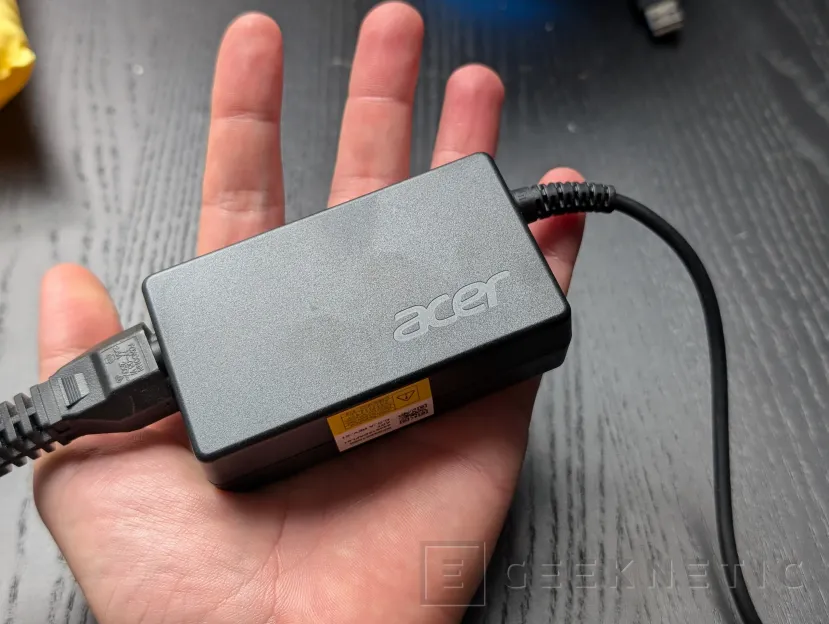 Geeknetic Acer Aspire 14 AI Review 19