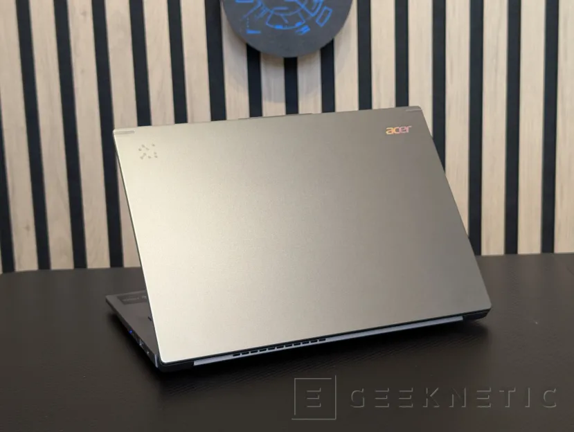 Geeknetic Acer Aspire 14 AI Review 42