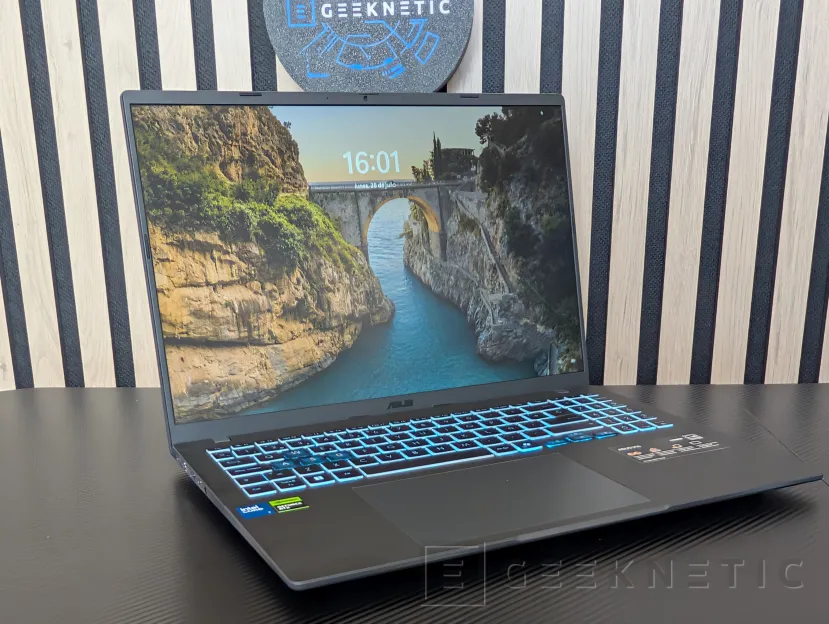 Geeknetic ASUS V16 V3607VM Review 5